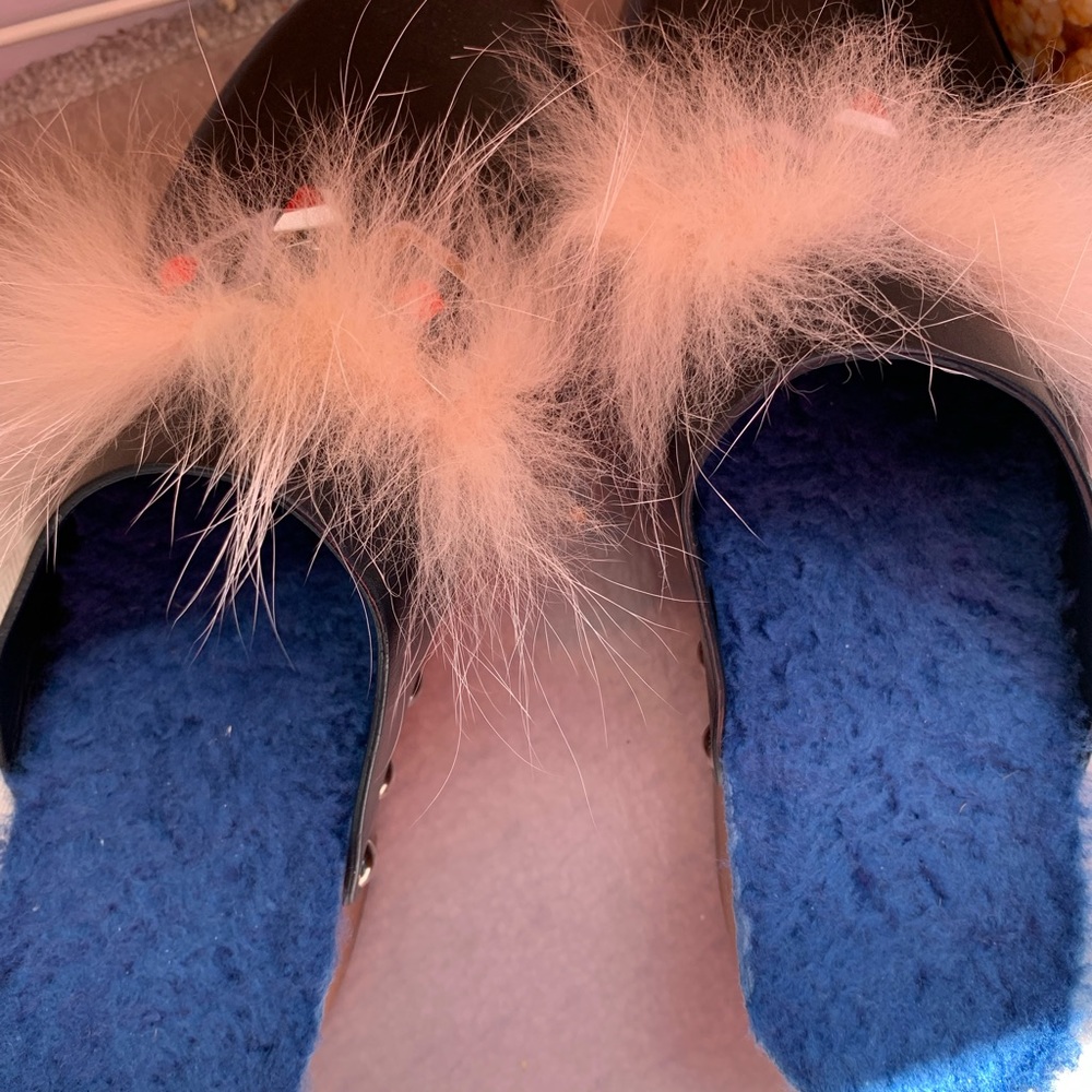 Fendi slippers 8.5